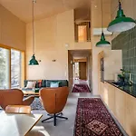 Kuuru Hillside Apartment