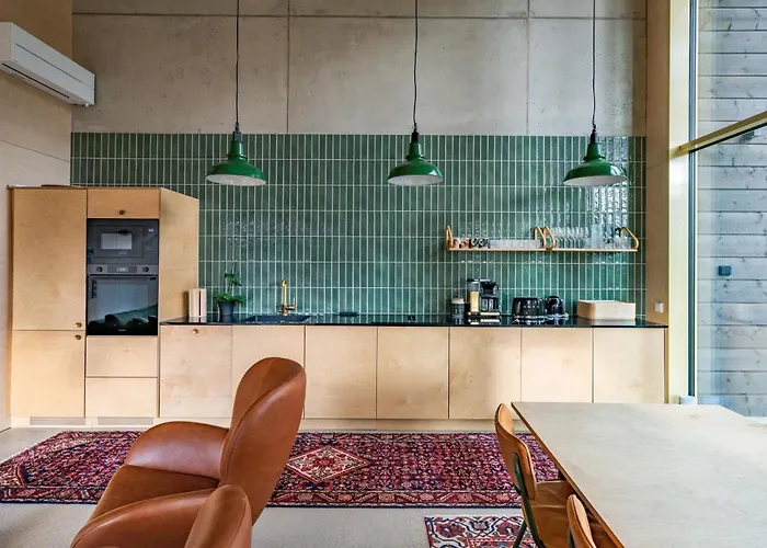 Kuuru Hillside 루카