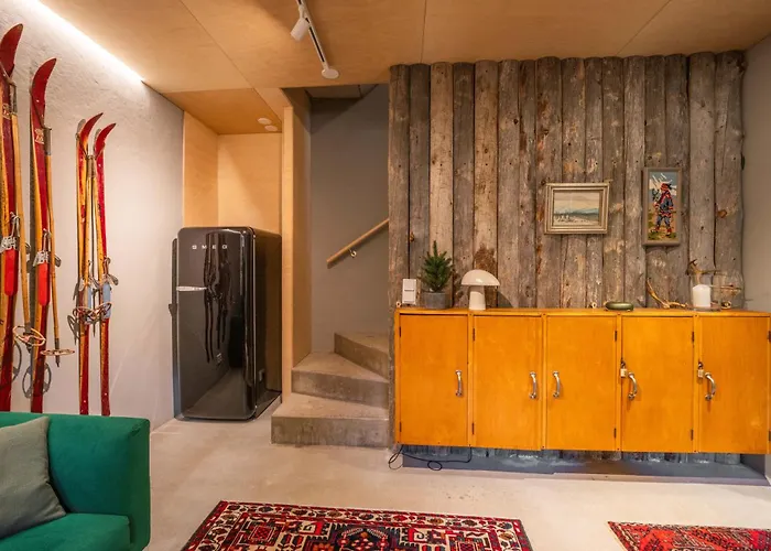 Kuuru Hillside * 루카